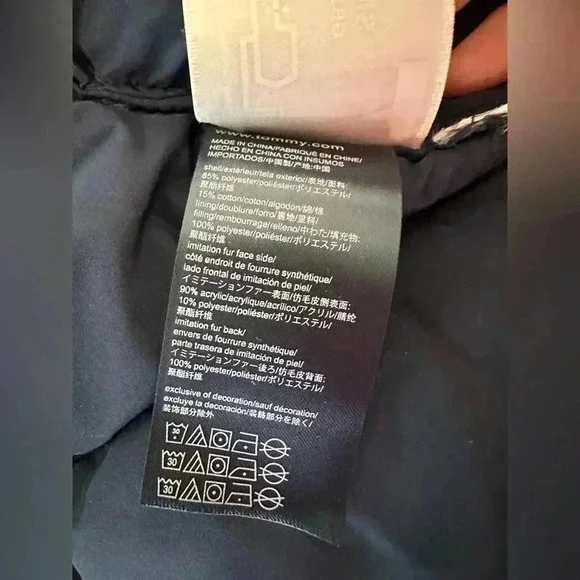 Tommy Hilfiger Navy Blue Parka with Faux Fur Hood Size Large - Picture 12 of 13